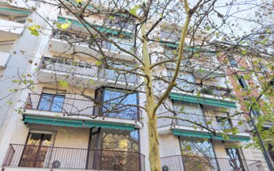 Ampio Bilocale in vendita con parete vetrata in zona Cenisio